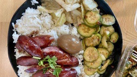 8908227-thumbnail.jpg