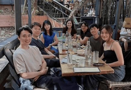 8957813-thumbnail.jpg