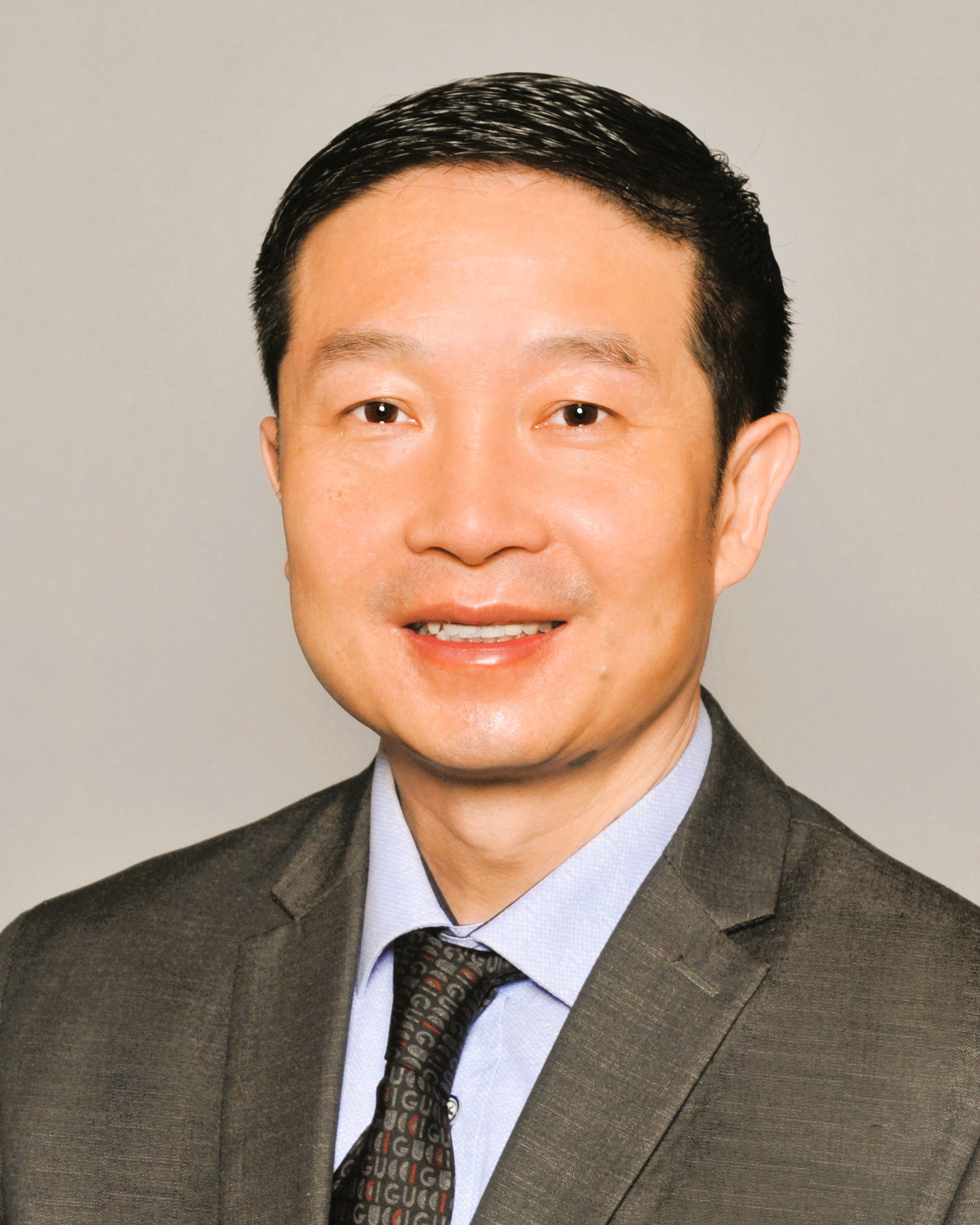 Kenneth Headshot.JPG