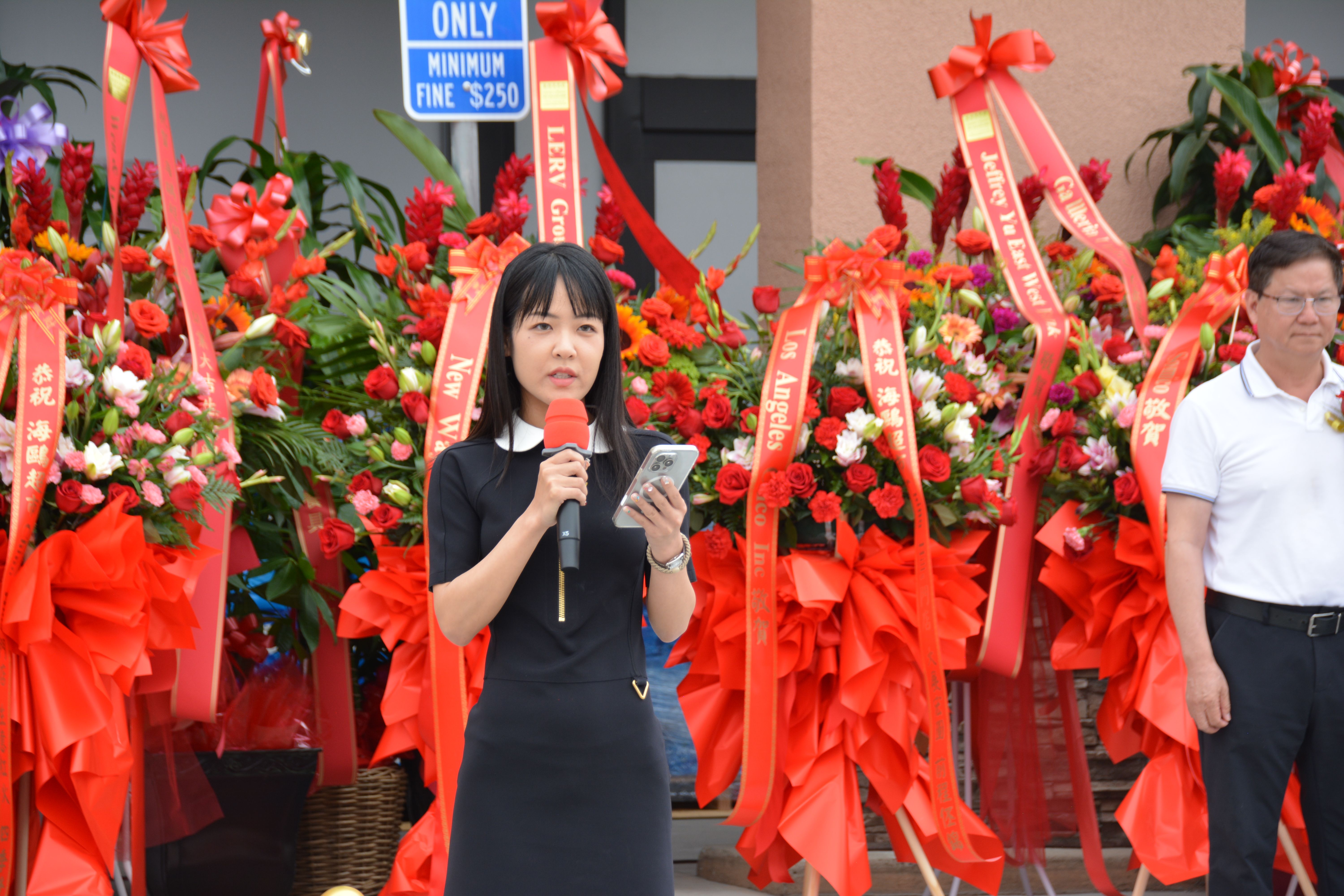 海鸥超市集团公司创办人吴晨仪致辞.JPG
