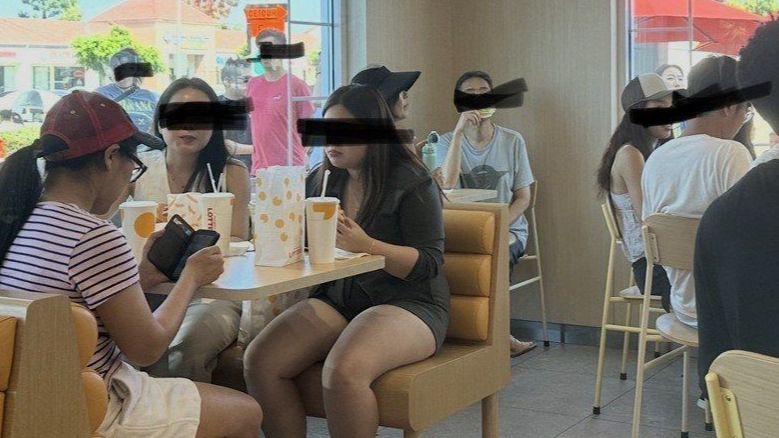 9044681-thumbnail.jpg