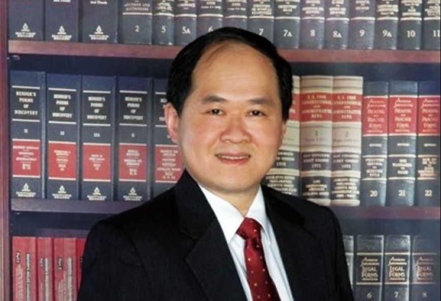 方見堯律師照片.jpg