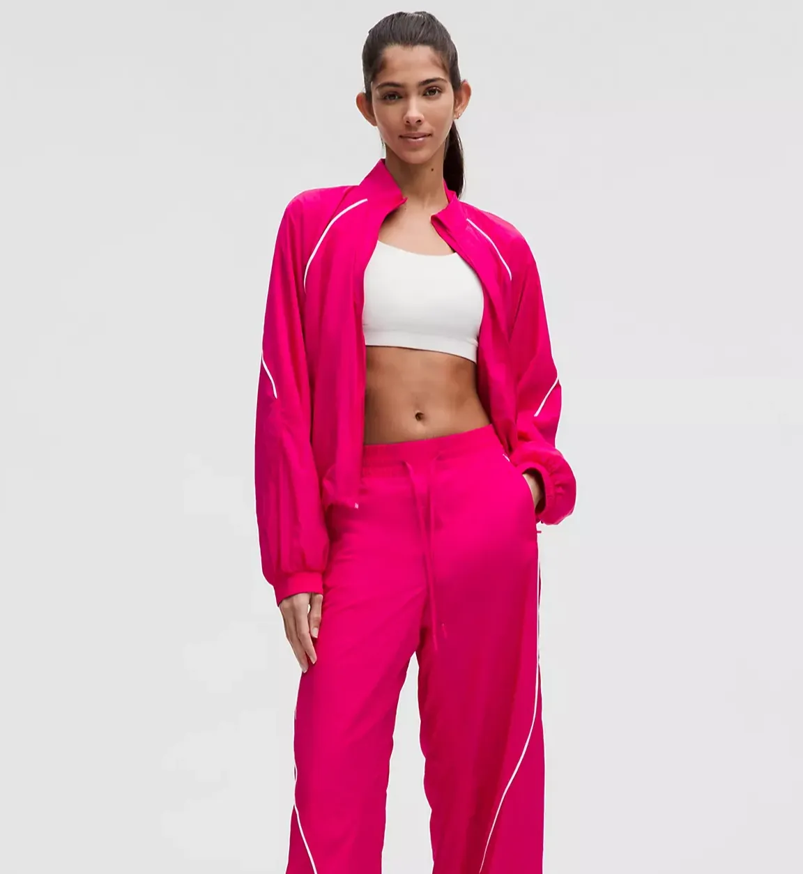 降价啦！这条Lululemon轻便慢跑裤好穿到离谱✨